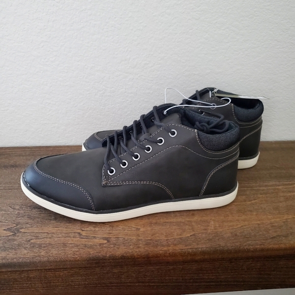 NWT Goodfellow & Co. Clay Mid Top Sneakers - Picture 3 of 6